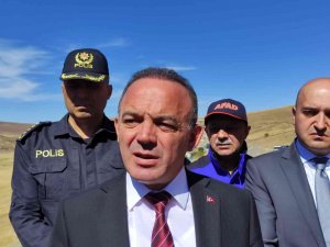 Ardahan Valisi Öner Deprem Bölgesinde İncelemelerde Bulundu