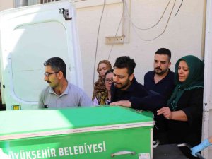 Minik Lina’nın Cenazesi Babaya Teslim Edildi