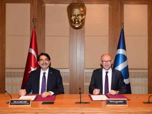 Anadolu Üniversitesi 3,8 Milyon Kamu Personelinin Eğitimine Katkı Sağlayacak