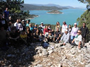 Beyşehir Gölü’ndeki Ada Doğa Tutkunlarının Gözdesi Oldu