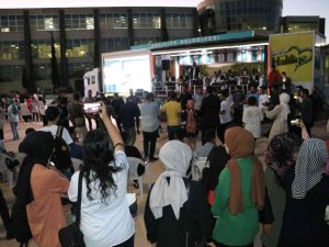 Üniversite Öğrencilerinden Haliliye Standına Yoğun İlgi