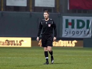 Altay-eyüpspor Maçının Hakemi Turgut Doman Oldu