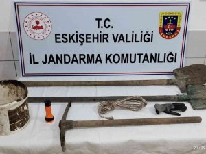 Kaçak Kazı Yapan 3 Kişi Suçüstü Yakalandı