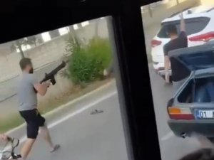 Trafikte Tartıştığı Sürücüye Pompalı Tüfekle Ateş Açtı