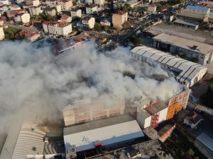 Sultanbeyli’de Çelik Tencere Fabrikası Alevlere Teslim Oldu