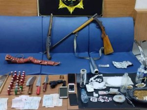 Uyuşturucu Operasyonunda 2 Şahıs Tutuklandı