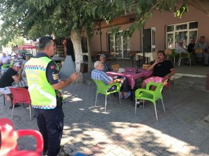 Sarıgöl’de Jandarma Ekipleri Sürücüleri Bilgilendiriyor