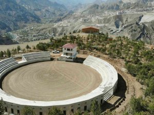 Sular Altında Kalacak Boğa Güreşleriyle Ünlü İlçede Yeni Arena Yapıldı