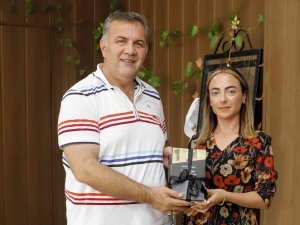 Başarılı Öğretmenler Ödüllendiriliyor