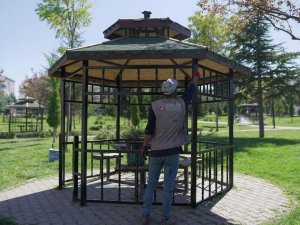 Sincan Parklarında Yenileme Çalışmaları Devam Ediyor