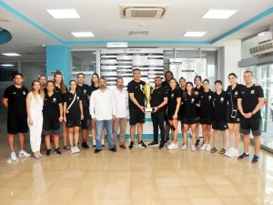 Şampiyon Basketbolcuların Yeni Hedefleri Büyük