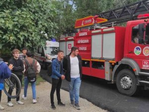 Öğrencilerin Dikkati Yangının Büyümesini Önledi