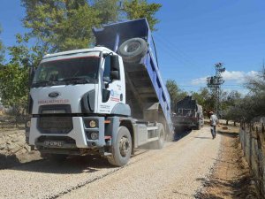 Büyükşehir Belediyesinden, Elmalı’da Asfalt Çalışması