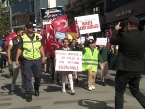 İ̇lkokul Öğrencileri Yaya Önceliğine Dikkat Çekti