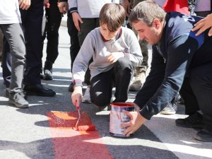 Bitlis’te “Yayalara Öncelik Duruşu Hayata Saygı Duruşu” Kampanyası