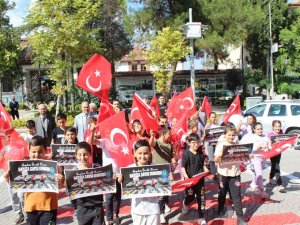 Osmaneli’nde ’Yayalara Öncelik Duruşu, Hayata Saygı Duruşu’ Uygulaması