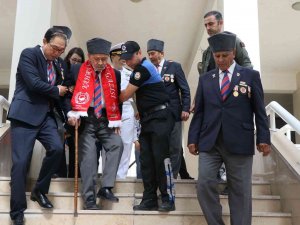 Güney Kore Büyükelçisinden Kore Gazisine Ziyaret