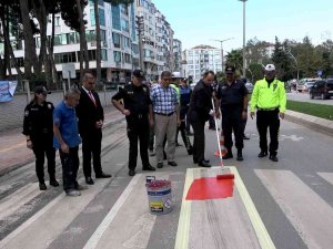 Bafra’da Yaya Geçitlerine Kırmızı Çizgi Çekildi