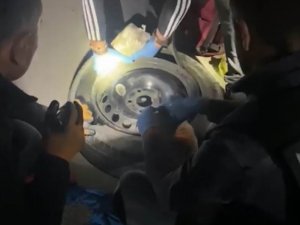 Konya’da Stepneye Zulalı 5 Kilo 252 Gram Uyuşturucu Ele Geçirildi