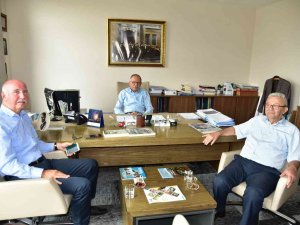 Manisa’nın Tarihi Çarşısı Kitap Oluyor