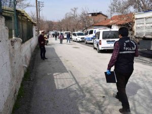 Emlakçıda Alacak Verecek Kavgası: 1 Yaralı