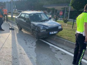 Sinop’ta Trafik Kazası: 2 Yaralı