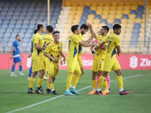 Menemen Fk, Evinde Turladı