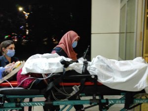 Temizlikçisini Evine Bırakmak İsterken Dehşeti Yaşadılar: 1’i Ağır 2 Yaralı