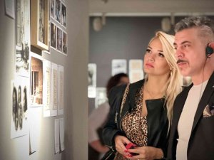 Meserretçioğlu Çiftinden İ̇stanbul Bienali’ne Tam Not