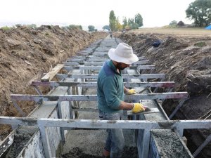 Taşlıçay’da 3 Köye Can Suyu Olacak Su Kanalında Sona Yaklaşıldı