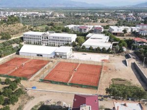 Tenispark’ta Çevre Düzenleme Çalışmaları Başladı