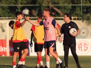 Antalyaspor & Mac Allister İşbirliği Sürüyor
