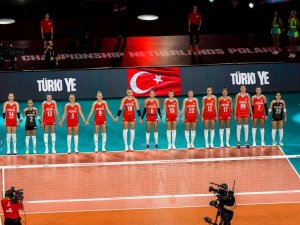 Filenin Sultanları, Polonya İle Karşılaşacak