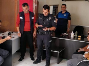 Hastane Çevresinde Dilencilik Yapan Şahsın Üzerinden 350 Tl Çıktı