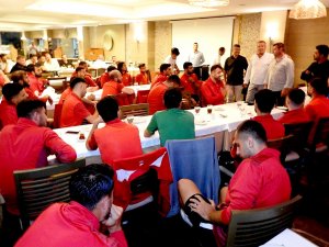 Çeşme Belediyespor’a Moral Yemeği