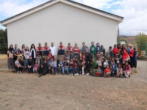 Jandarmadan Öğrencilere Destek