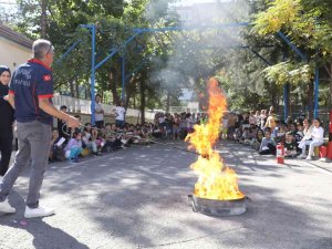 Diyarbakır İtfaiyesinden 3 Bin 500 Öğrenciye Yangın Eğitimi