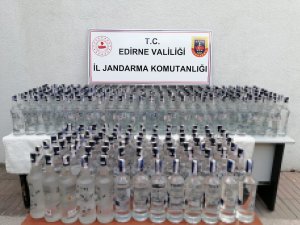 Şüpheli Araçtan 307 Litre Kaçak İçki Çıktı