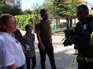 Evdeki Halıları Kirleten İtfaiye Eri Helallik İstedi, Aldığı Cevap Şok Etti