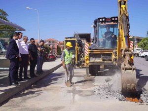 Ayvalık’ta Doğalgaz İçin İlk Kepçe Vuruldu