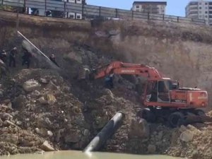 Şanlıurfa’da Göçük Altında Kalan İşçi Öldü