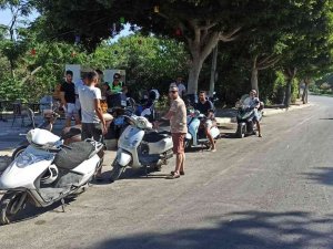 Antalya’da 6 Bin 600 Motosiklet Sürücüsünü Denetlendi