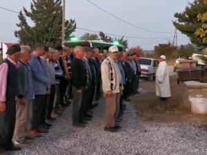 11 Gün Sonra Serada Ölü Bulunan Yaşlı Çiftçi Toprağa Verildi