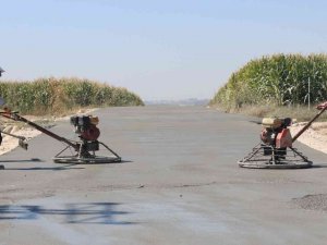 Ceylanpınar’da Asfalt Ve Beton Yol Çalışmaları Sürüyor