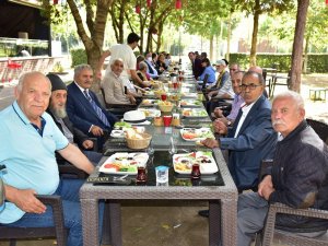 Manisa Büyükşehir Belediyesi İki Jenerasyonu Bir Araya Getirdi