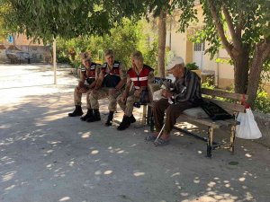 Jandarmadan Kore Gazisi Kılınç’a Anlamlı Ziyaret