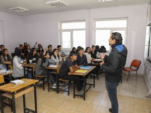 Etüt Van Projesinde Öğrenciler Dersbaşı Yaptı
