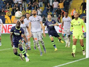 Spor Toto Süper Lig: Mke Ankaragücü: 1 - M. Başakşehir: 2 (Maç Sonucu)