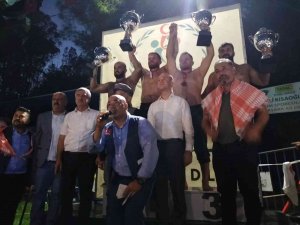 Köyceğiz Güreşlerinde İ̇smail Balaban Başpehlivan Oldu