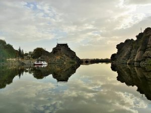 Çeşnigir Kanyonu Ve Tarihi Köprü Ziyaretçilerine Eşsiz Bir Manzara Sunuyor